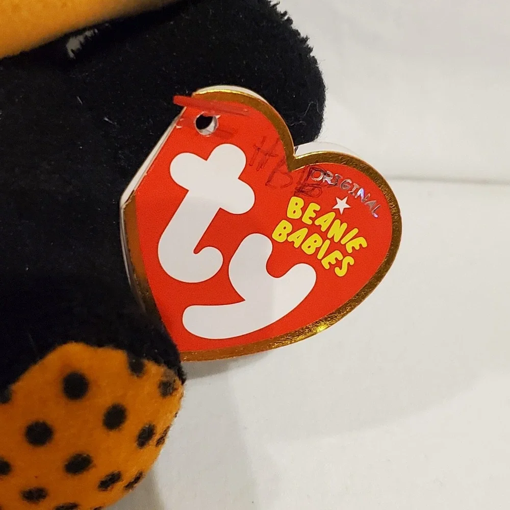 Halloween Hello‎ Kitty Ty Plush Bat  Clean.     Writing On Hang Tag